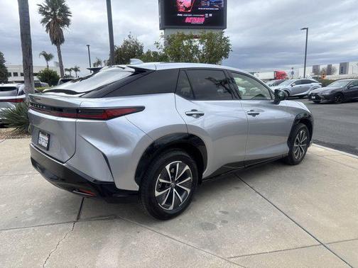 2025 Lexus RZ 450e RZ 450e