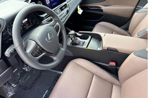 2025 Lexus ES 350 Base