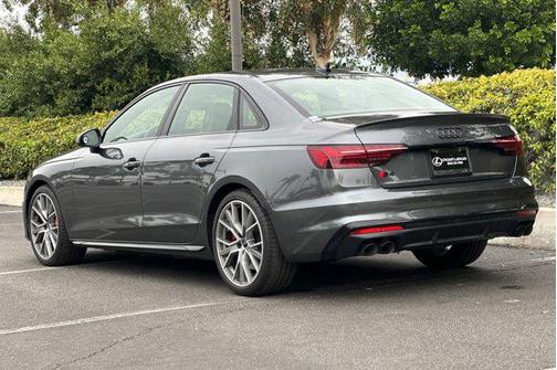 2023 Audi S4 Premium Plus TFSI quattro Tiptronic