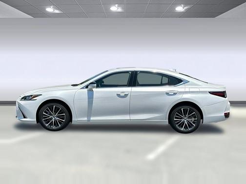 Eminent White Pearl 2023 Lexus ES 250 Base