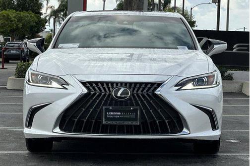 2025 Lexus ES 350 Base
