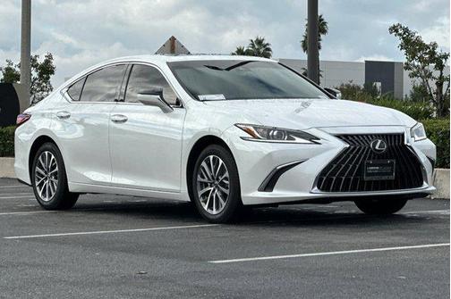 2025 Lexus ES 350 Base