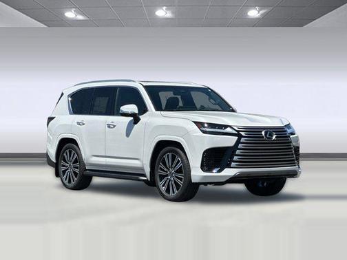 Eminent White Pearl 2026 Lexus LX 600 Luxury