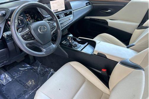 Cloudburst Gray 2023 Lexus ES 300h Base