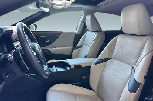 Cloudburst Gray 2023 Lexus ES 300h Base