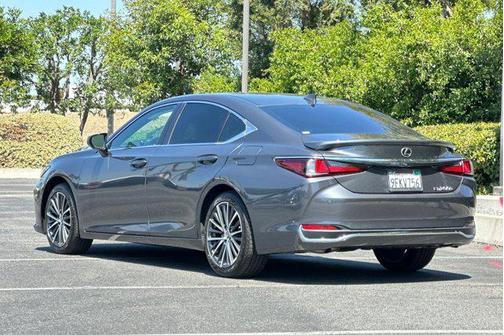 Cloudburst Gray 2023 Lexus ES 300h Base