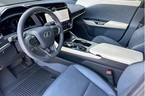 2023 Lexus RZ 450e Premium