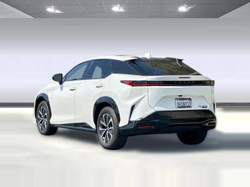 2023 Lexus RZ 450e Premium