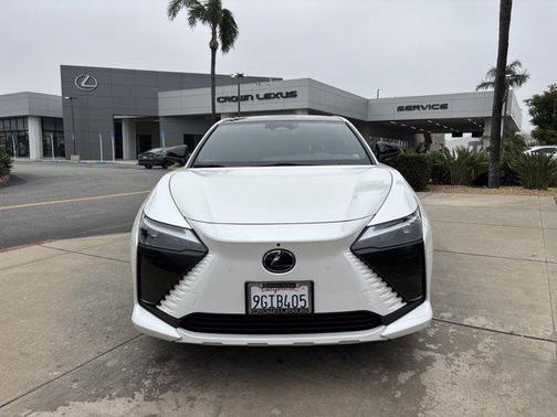 2023 Lexus RZ 450e Luxury