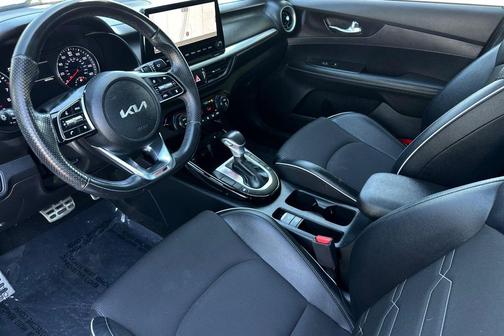 Snow White Pearl 2024 Kia Forte GT-Line