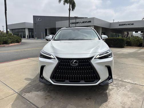 2025 Lexus NX 450h+ Luxury