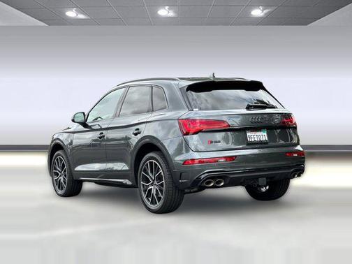 Daytona Gray Pearl Effect 2023 Audi SQ5 3.0T Premium Plus