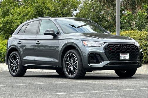 Daytona Gray Pearl Effect 2023 Audi SQ5 3.0T Premium Plus