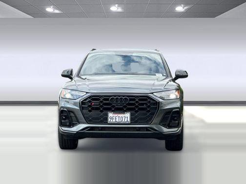 Daytona Gray Pearl Effect 2023 Audi SQ5 3.0T Premium Plus