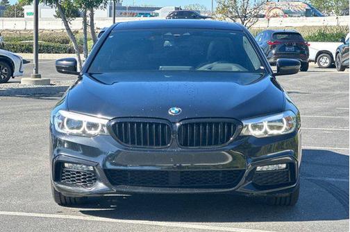 Black 2018 BMW 540 540i
