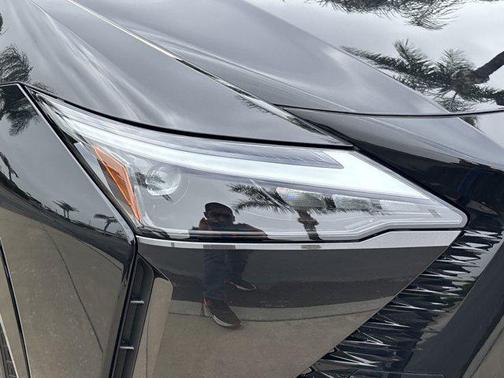 2025 Lexus RZ 300e RZ 300e