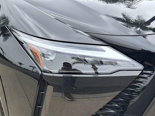 2025 Lexus RZ 300e RZ 300e