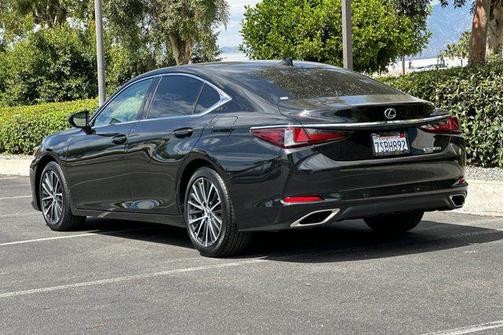 2023 Lexus ES 350 Base