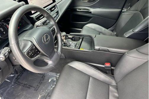 2023 Lexus ES 350 Base