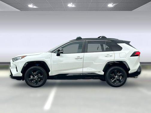 Blizzard Pearl/Midnight Black Metallic 2021 Toyota RAV4 Hybrid SE