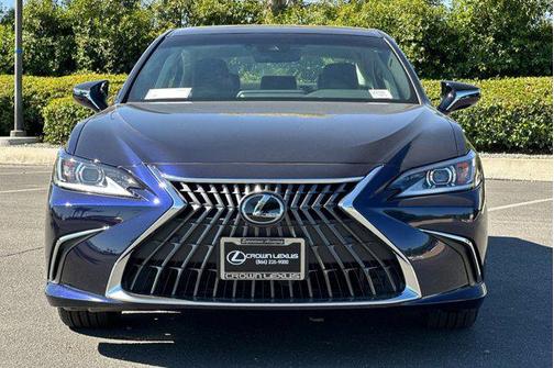 2025 Lexus ES 300h Base