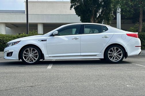 Snow White Pearl 2015 Kia Optima SXL Turbo