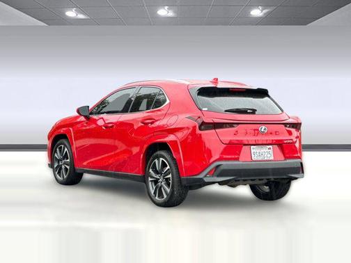 2025 Lexus UX 300h Base