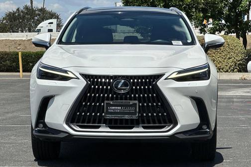 Eminent White Pearl 2025 Lexus NX 350h Luxury