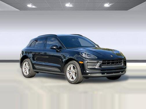 2022 Porsche Macan AWD
