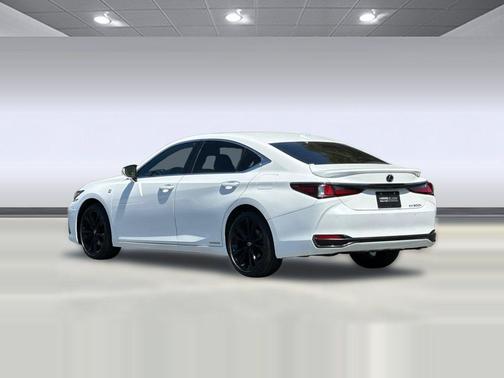 Ultra White 2022 Lexus ES 300h F SPORT