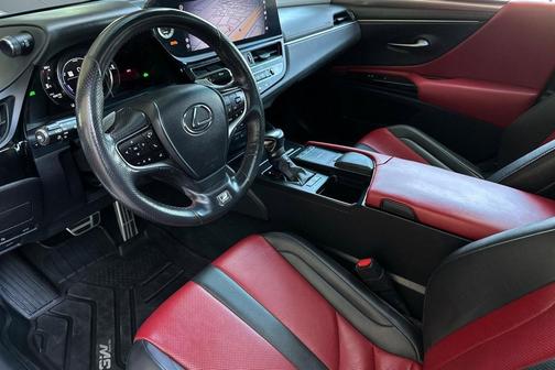 Ultra White 2022 Lexus ES 300h F SPORT