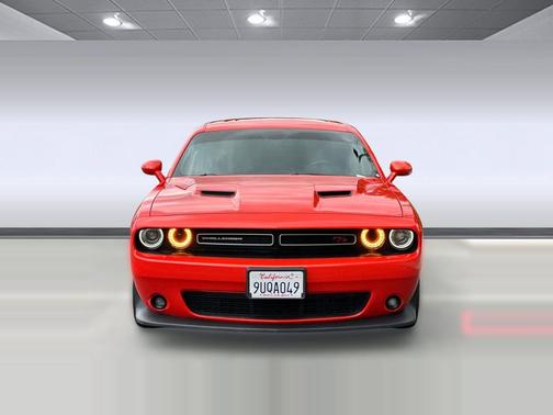 Go Mango 2018 Dodge Challenger R/T Scat Pack