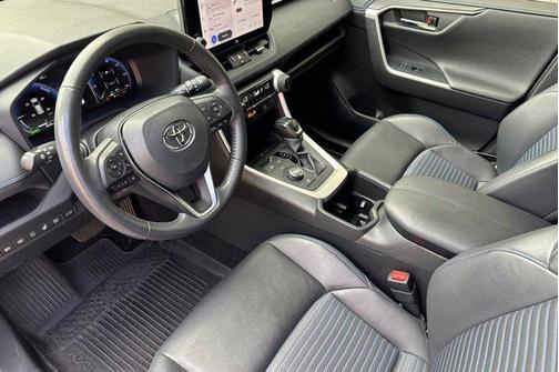 2023 Toyota RAV4 Hybrid SE