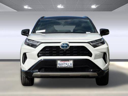 2023 Toyota RAV4 Hybrid SE