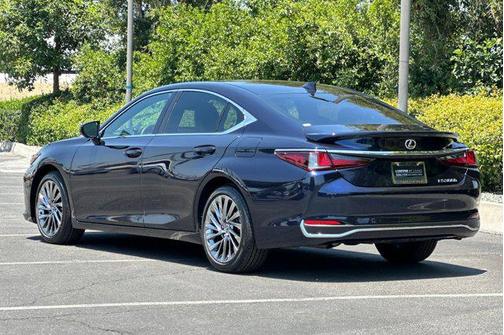 Nightfall Mica 2025 Lexus ES 300h Ultra Luxury
