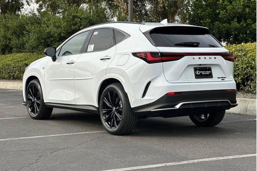 2026 Lexus NX 450h+ F SPORT Handling