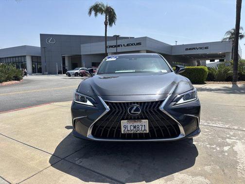 2024 Lexus ES 300h Base