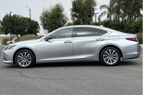 2022 Lexus ES 350 Base