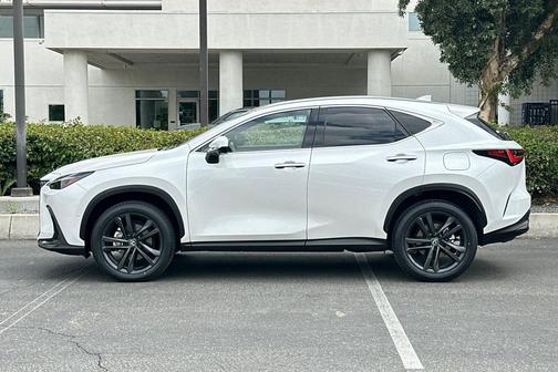 Eminent White Pearl 2025 Lexus NX 450h+ Luxury