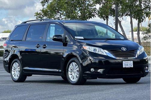 2013 Toyota Sienna XLE