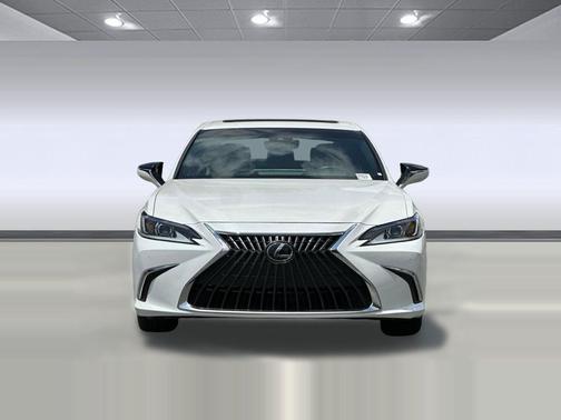 Eminent White Pearl 2024 Lexus ES 300h Base