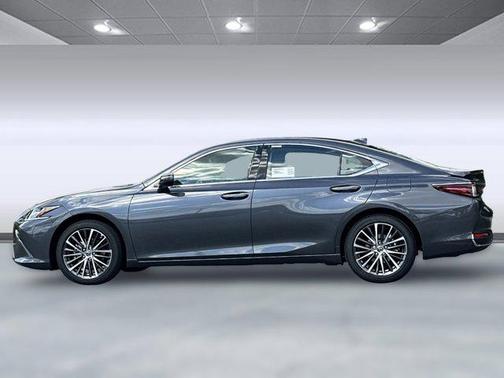 2025 Lexus ES 300h Base