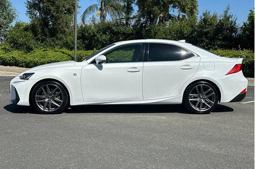 2018 Lexus IS 300 Base