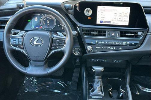 2025 Lexus ES 300h Base