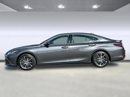 2025 Lexus ES 300h Base