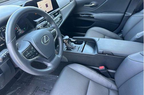 Eminent White Pearl 2025 Lexus ES 350 Base