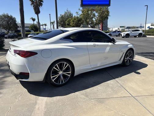 2019 INFINITI Q60 3.0T LUXE