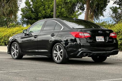 Crystal Black Silica 2018 Subaru Legacy Limited