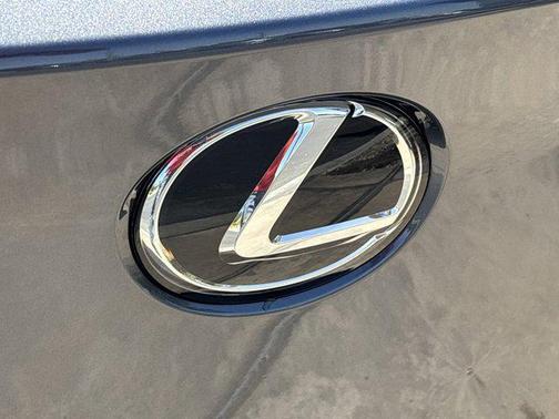 2025 Lexus RZ 300e RZ 300e