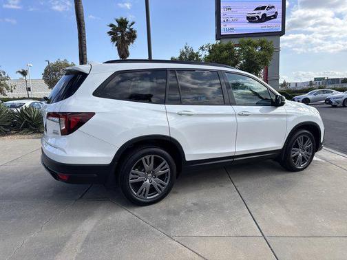 2022 Honda Pilot AWD Sport
